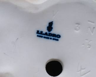 Two porcelain rabbit figurines from Lladro