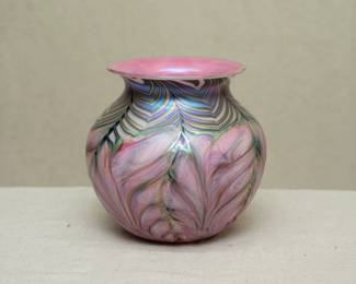 A signed art glass vase by Illinois artist Daniel Lotton