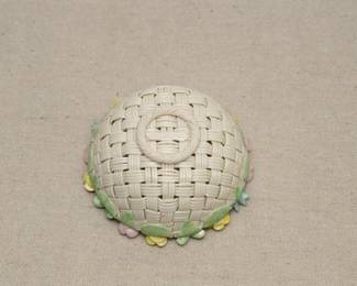 Another view of the Belleek Ireland Birds Nest Basket