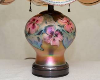 Closeup of the base of the Charles Lotton Multi Flora art glass vase