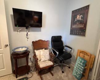 Vintage oak glider and wash basin