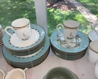 Beautiful set of nautical dishes - Lenox
