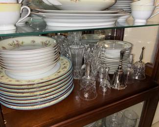 Adorable Noritake dish set
