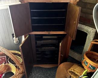 VICTROLA OPEN