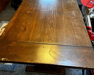 FURNITURE TABLE