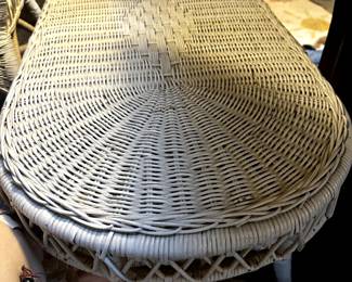 FURNITURE WICKER TABLE WHITE