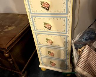 NOVELTY STORAGE DRAWERS
