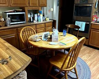 FURNITURE KITCHEN TABLE