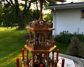 CHRISTMAS 3 TIER NATIVITY PYRAMID