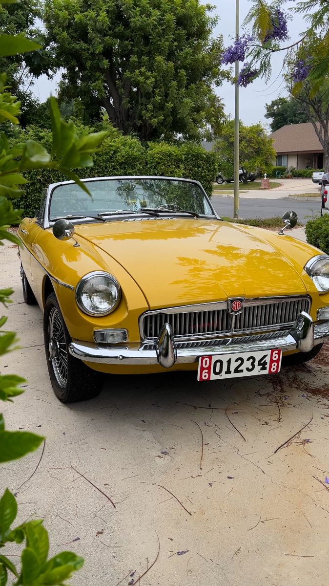 1969 MGB Roadster, 85,000 Miles, VIN: GHN4U182515G, Registered thru July 2025