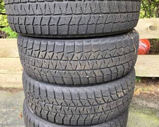 4 SnowTires (Blizzard) 205/65 R16