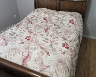 Queen Sleigh Bed