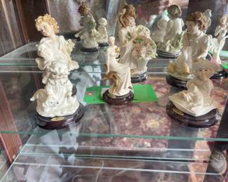 Florence Giuseppe Armani Art Figurines Members Gifts