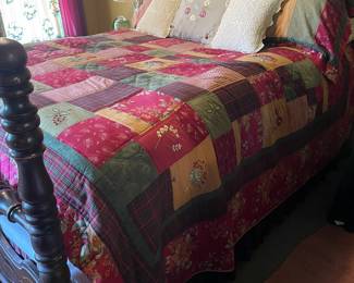 Vintage Quilt and Matching Shams 