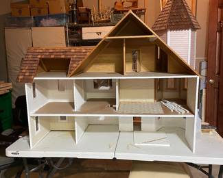 Victorian Farmhouse Wooden Dollhouse 