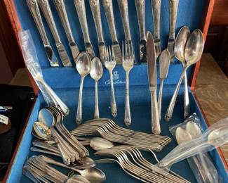 Vintage Holmes & Edwards Silverware Silverplated Set Lovely Lady Pattern 