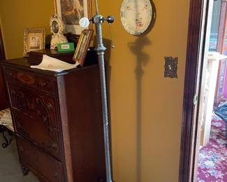 Vintage Brass 2-Light Floor Lamp