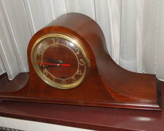 Antique mantel clock