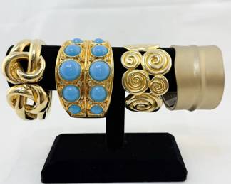 Eye catching and beautiful vintage fashion bracelets