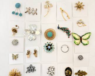 More fashion brooches from butterflies to peacocks, blossoms to wishbones