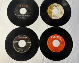 45 RPM records by The Duprees, Gene Pitney, Crispian St. Peters, The Four Seasons