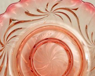 Closeup of the Baccarat Deposé two piece Rose Tiente glass fairy lamp