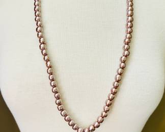 Stunning Diane Von Furstenberg glass faux pearl pendant necklace