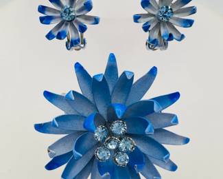 Mid century vintage Coro brooch and earrings set of blue enamel and rhinestone 3D flowers