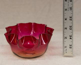 American Amberina art glass ruffled edge finger bowl made by either Mt. Washington or the New England Glass Works, c. 1880-1900. 