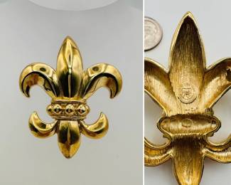 Vintage 1980s Givenchy Fleur de Lis pin. Terrific to adorn a scarf, coat or purse!