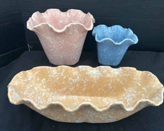 Shawnee Pottery Planters With Ruffled Edges And Paint Splatter Pattern