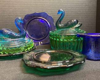 Vintage Ombr Glass Swan Trinket Dish With Colored Glass