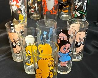 1973 Looney Tunes Pepsi Collectors Series Glasses 2 Of 2 Sets