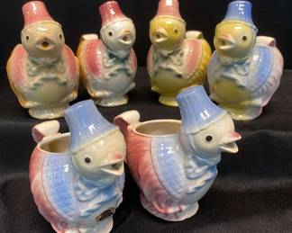 Six Royal Copley Spaulding Chicken In Hat Creamers