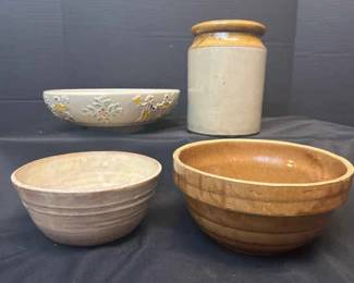 Red Wing Pottery Serving Bowl With USA Pottery 9in Mixing Bowl 8in Mixing Bowl Vase
