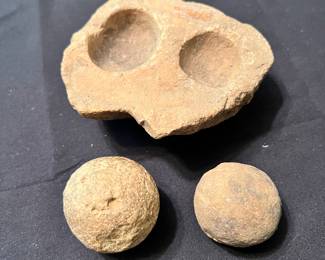 Native American Paint Bowl w/ Grinding Stones