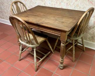 Antique Kitchen Table, 3Chairs