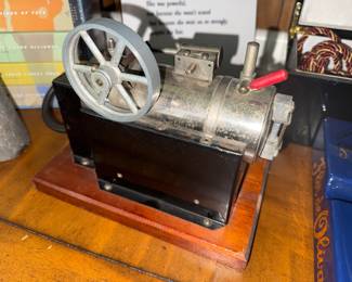 Model electric steam engine Jensen No. 35