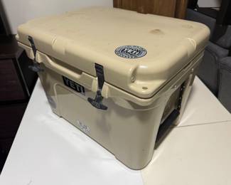 Yeti Tundra 35 Cooler
