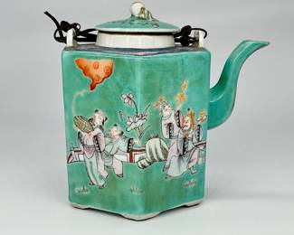 Famille Rose Teapot