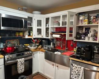 fully stocked kitchen