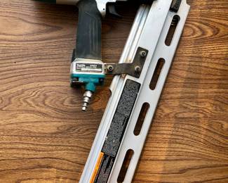 Makita Nailer