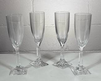 (4pc) VILLEROY & BACH CHAMPAGNE FLUTES | h. 8.5 x w. 2.25 x l. 2.25 in