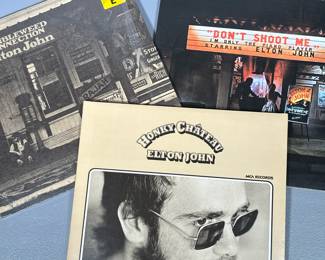 (3pc) Elton John Vinyl Albums | Including tumbleweed connection mca3014 in shrink Honky chateau mca2017 Don’t shoot me mca2100.
