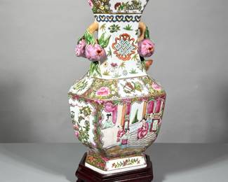 FAMILLE ROSE VASE | Geometric famille rose style vase with figural scenes, decorated with pomegranate handles - h. 14.5 x w. 6.5 x l. 8 in
