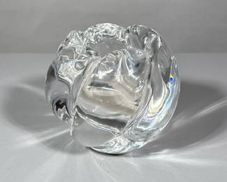 SIGNED CRYSTAL BOWL | Having curved twisted design, signed on bottom - h. 5 x dia. 5.5 in