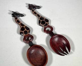 (2pc) WOODEN GIRAFFE SALAD SPOONS | Set of carved wood giraffe form salad spoons. Dimensions: w. 3.75 x l. 14 in