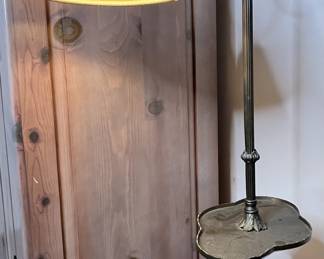 Antique Floor lamp with Table
Early 20th Century