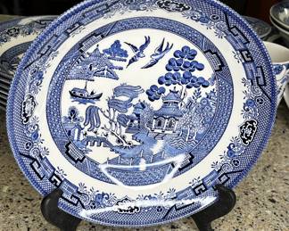 Churchill Blue Willow pattern dinner plate