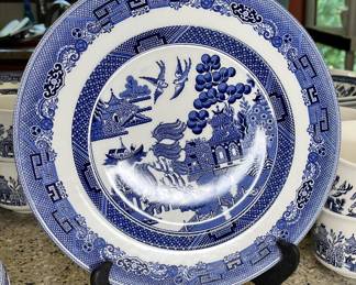 10 Blue Willow Dinner Plates Johnson Bros. 10”